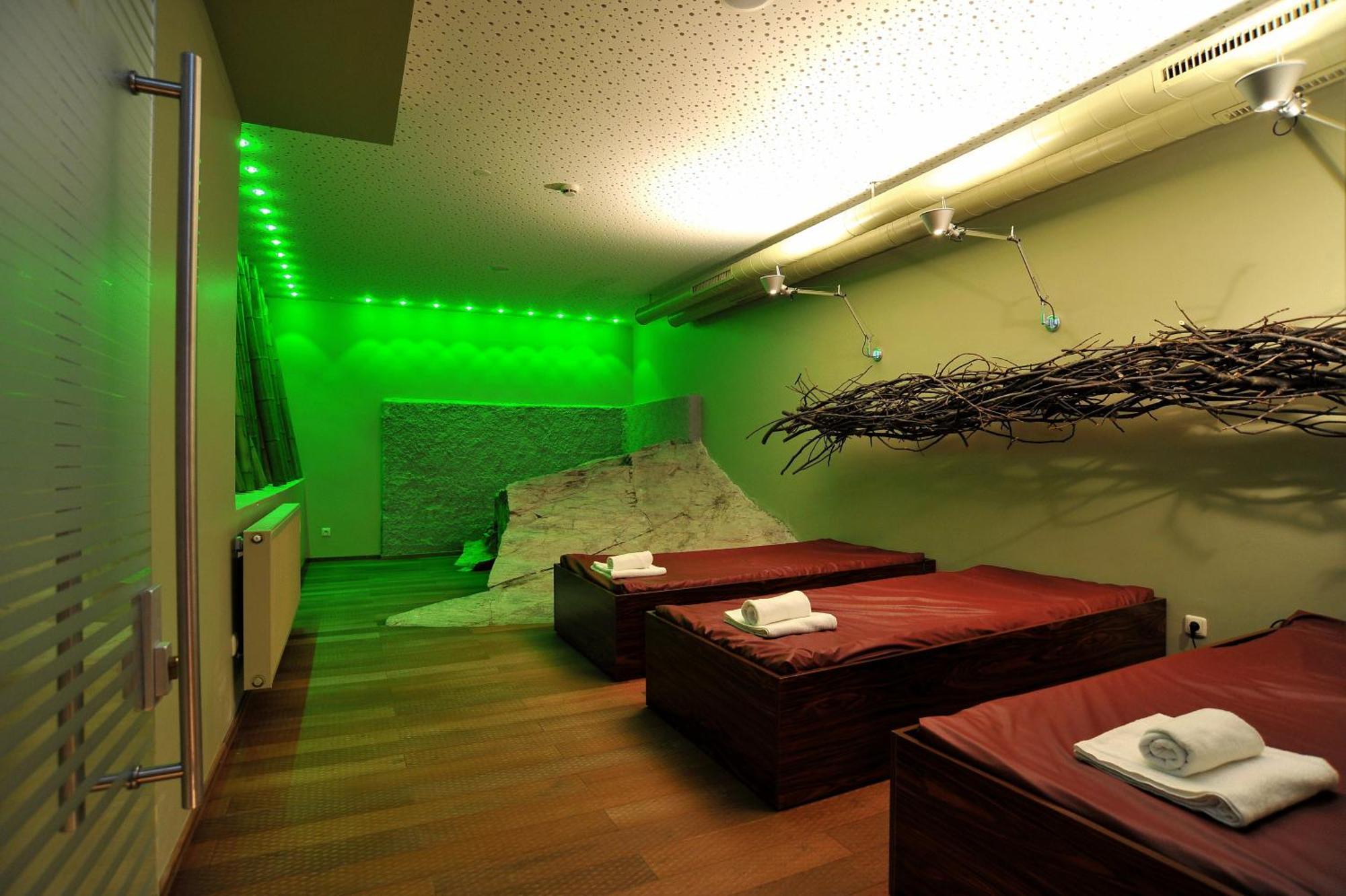 Gesundheitszentrum Baerenhof Bad Gastein Buitenkant foto